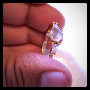 Gold tone Fashion Ring